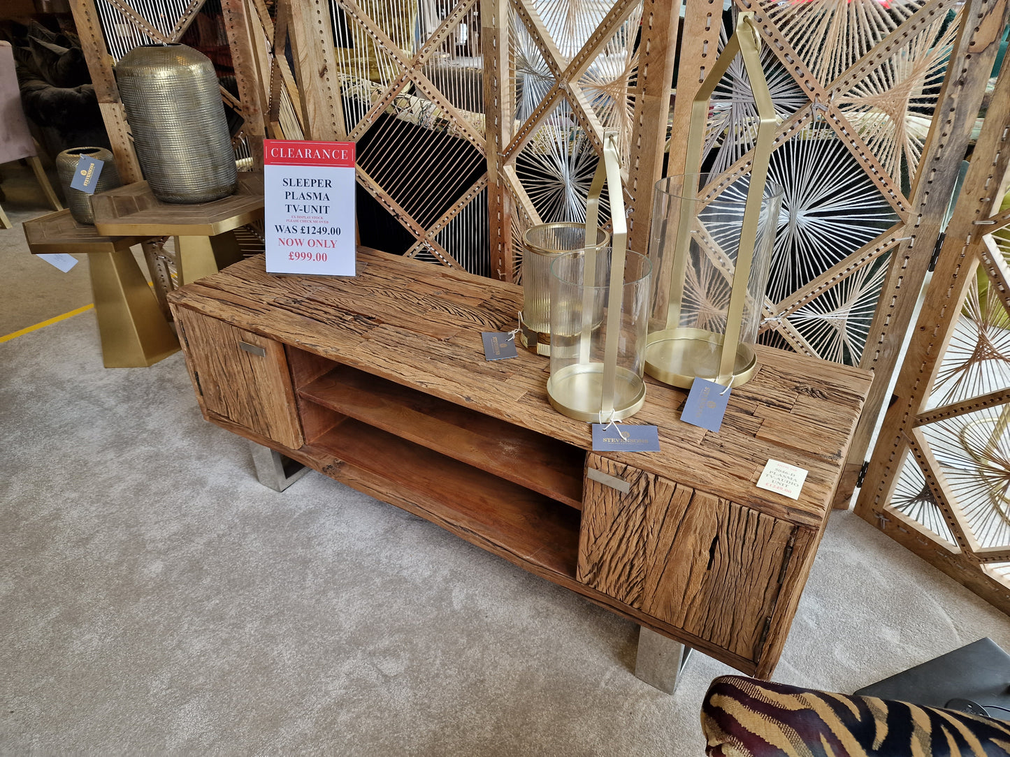 Sleeper Plasma TV Unit | Clearance