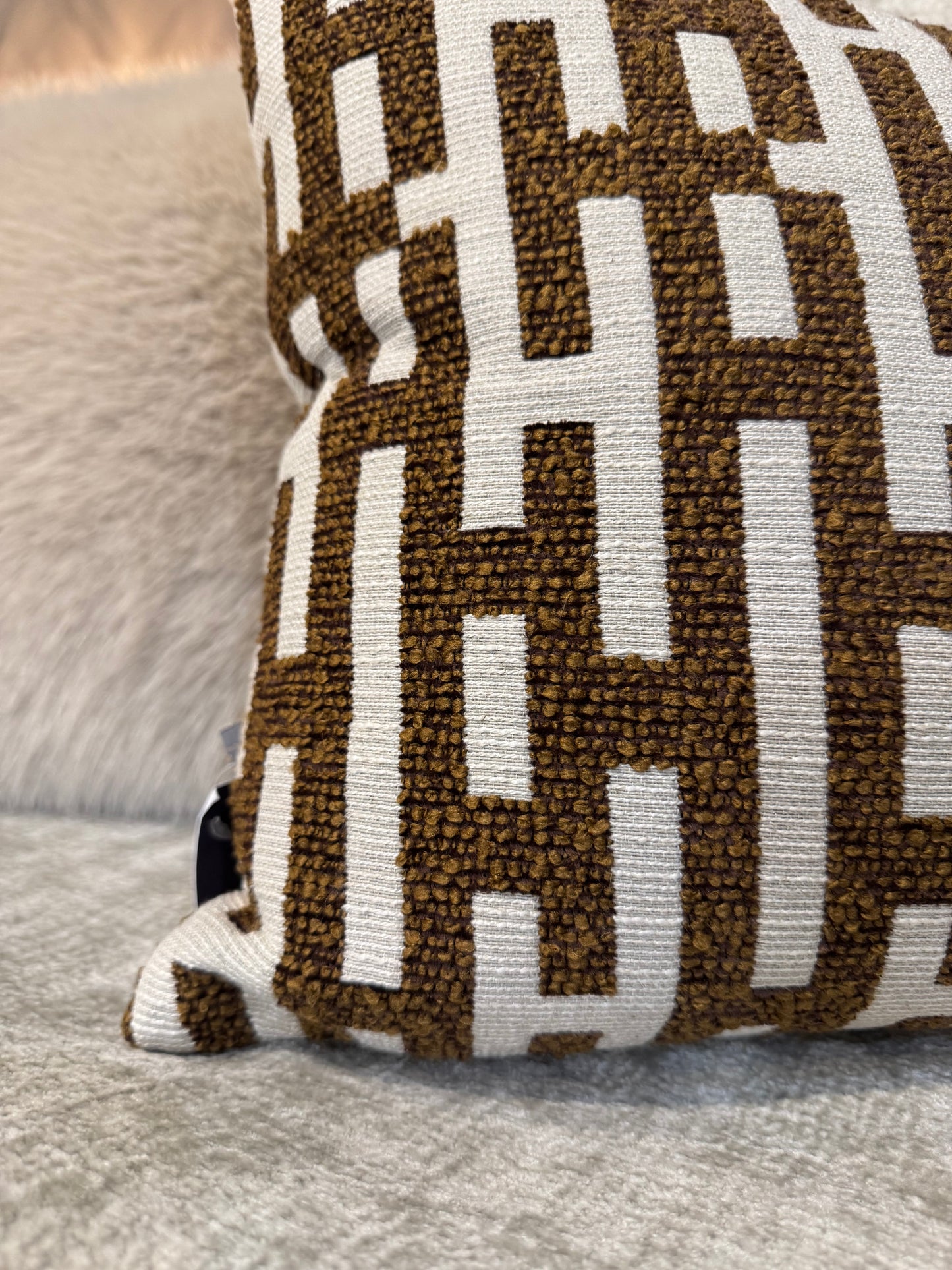 Humphrey Cognac | 43 x 43