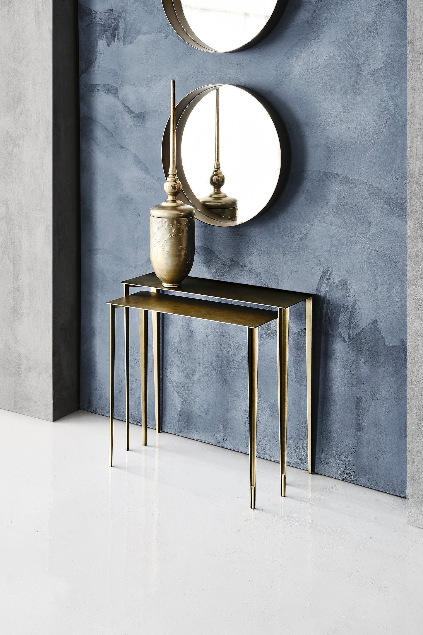 Etolie Console