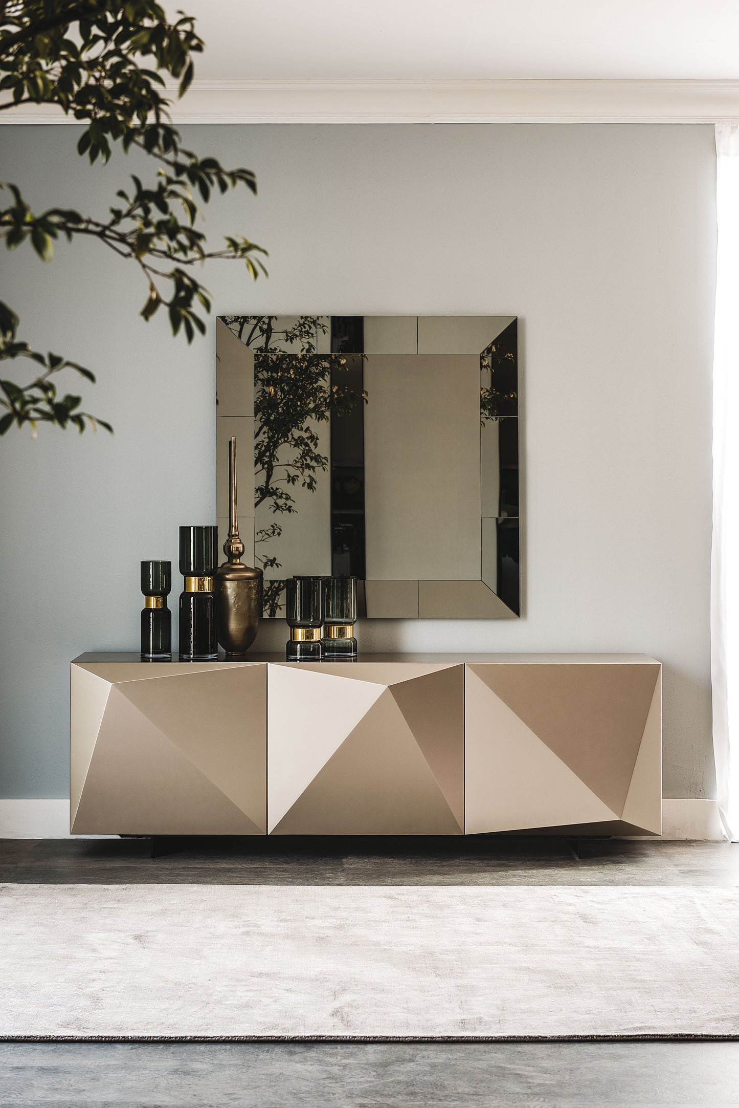 Kayak Sideboard