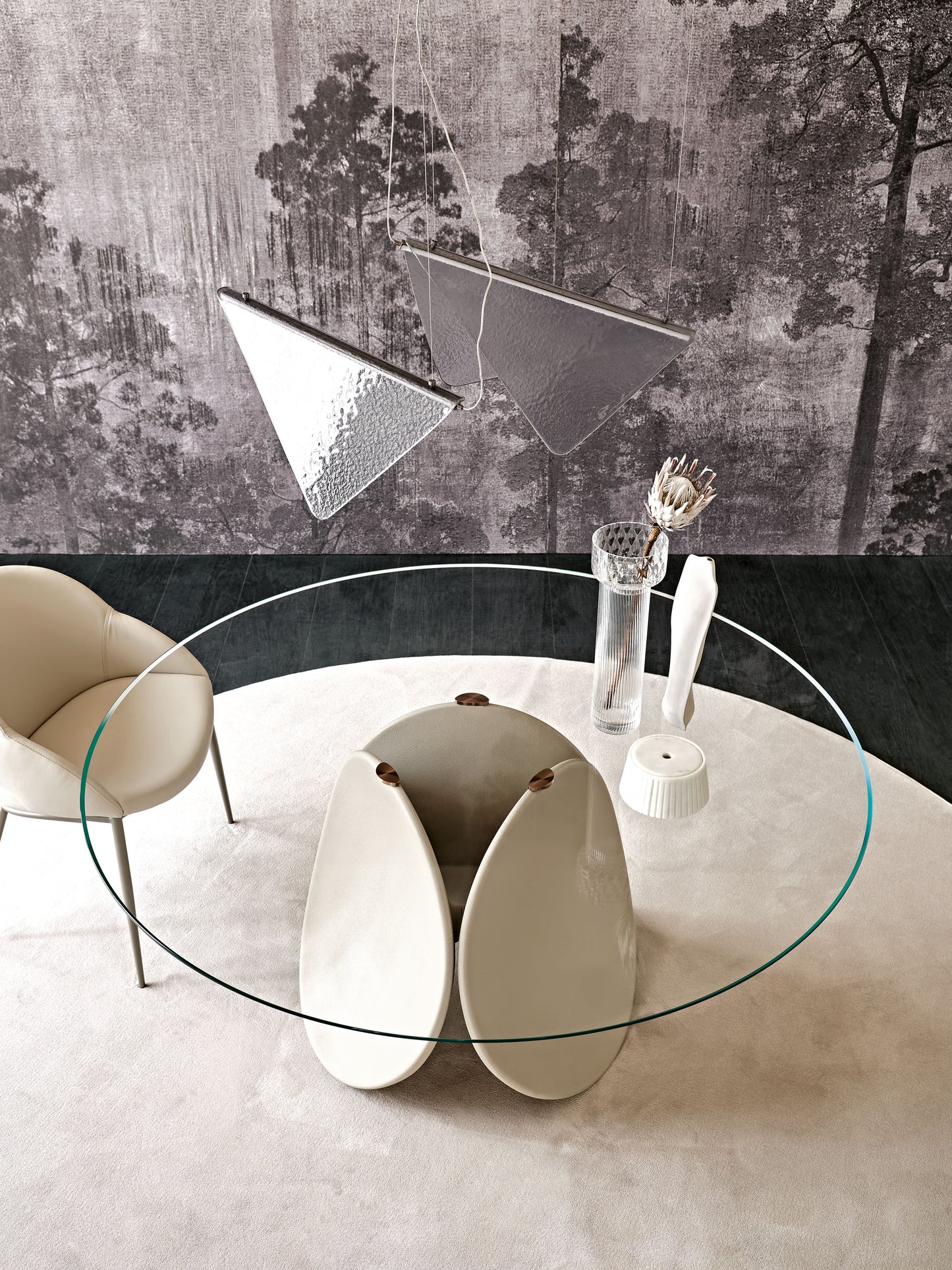 Maxim | Table