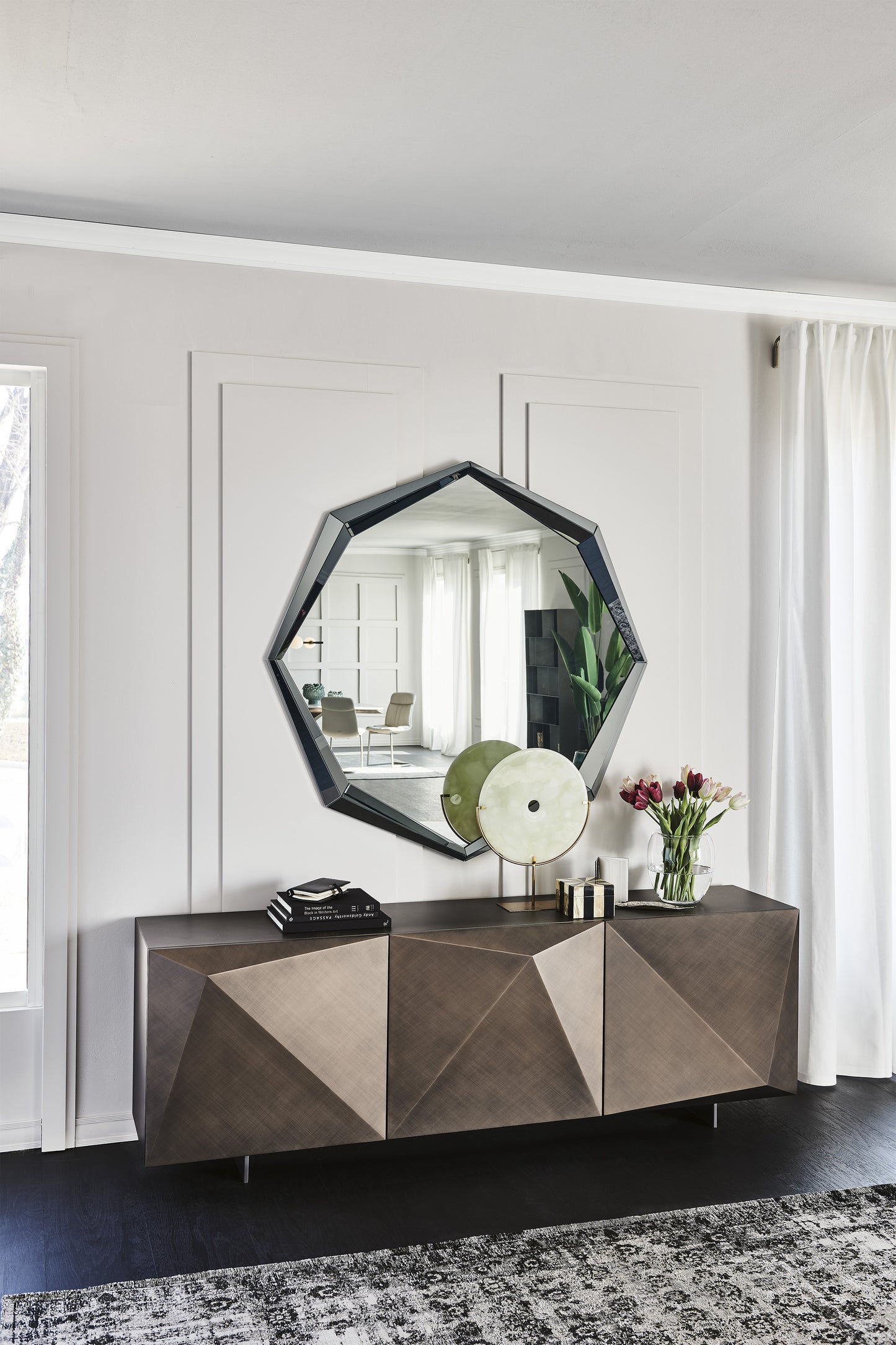 Kayak Sideboard