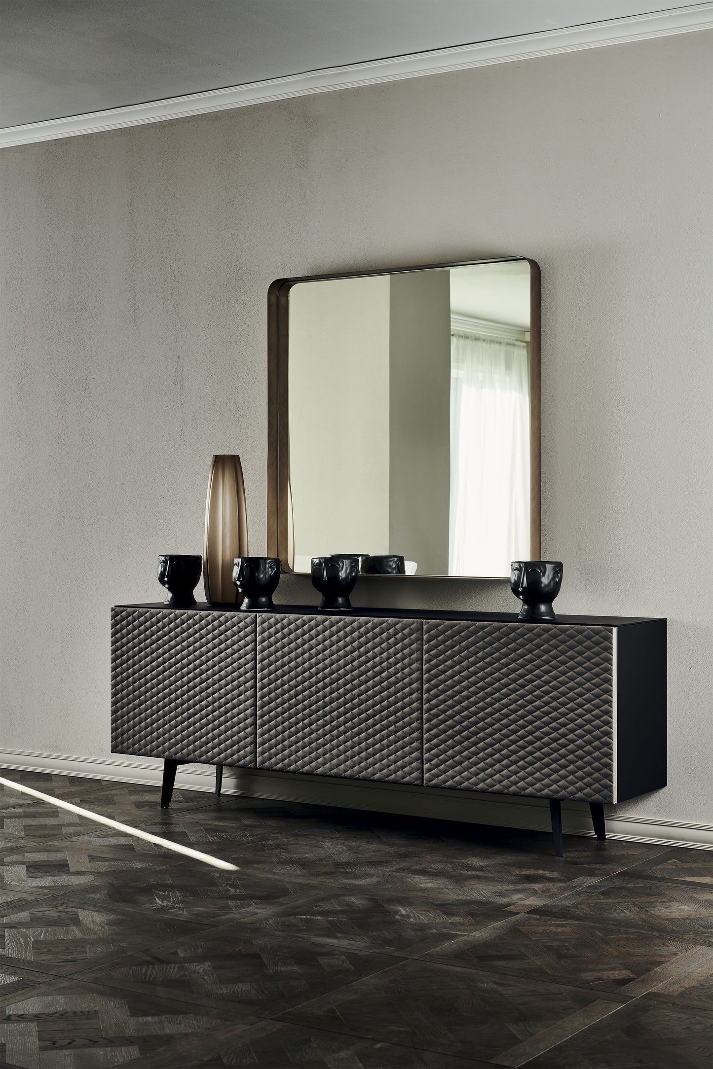 Absolut Sideboard