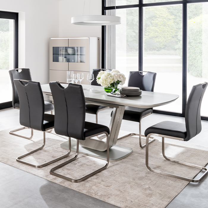 Clearance Dining