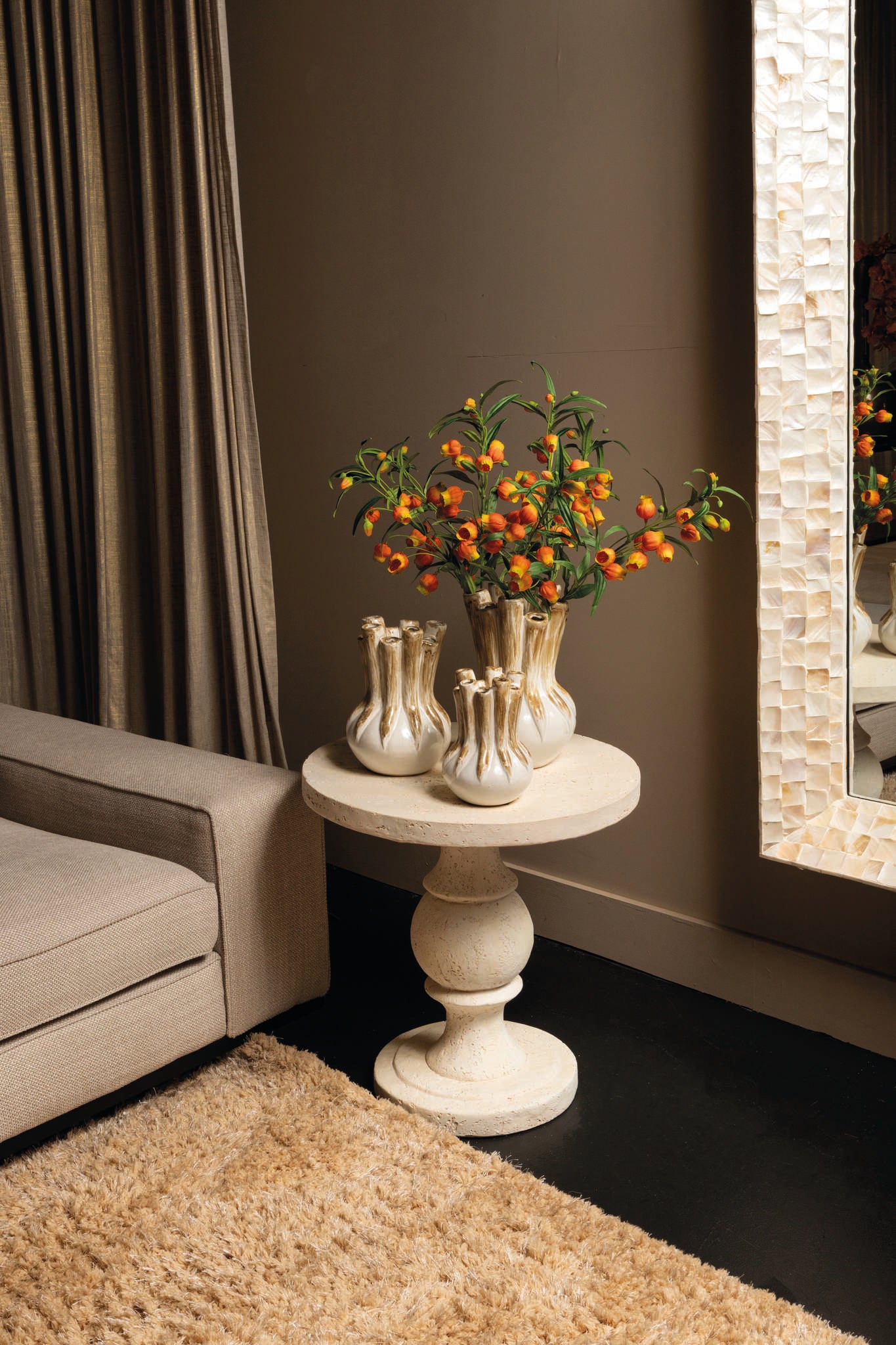 Cream Sidetable