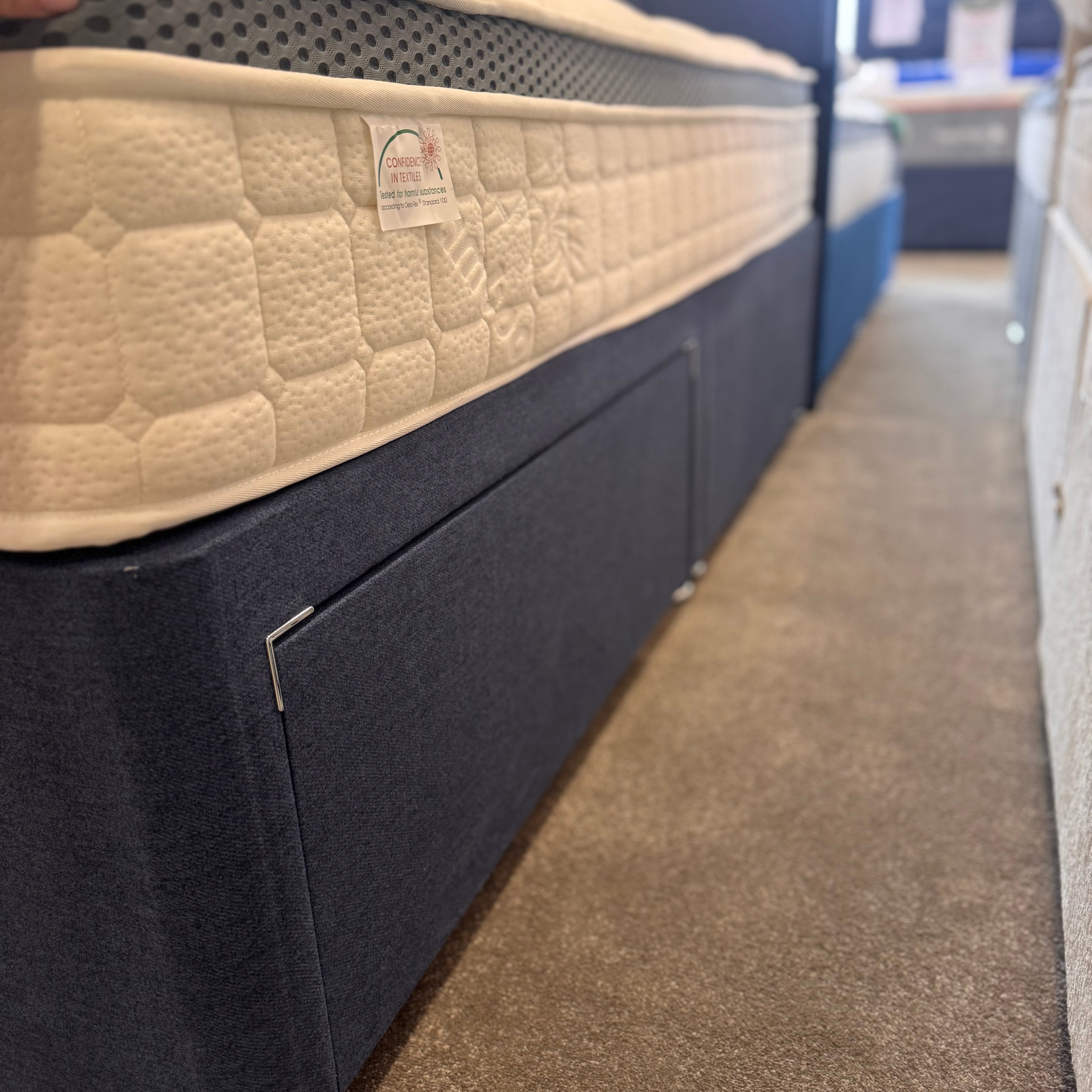 4'6" Headboard & 2 Drawer Base