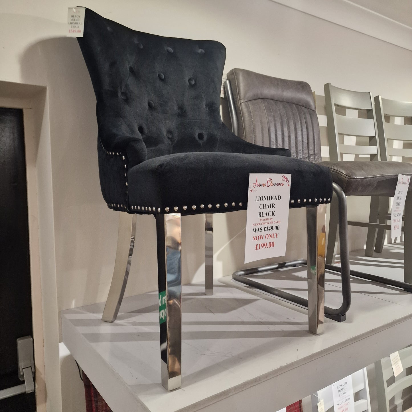 Lionhead Chair Black | Clearance