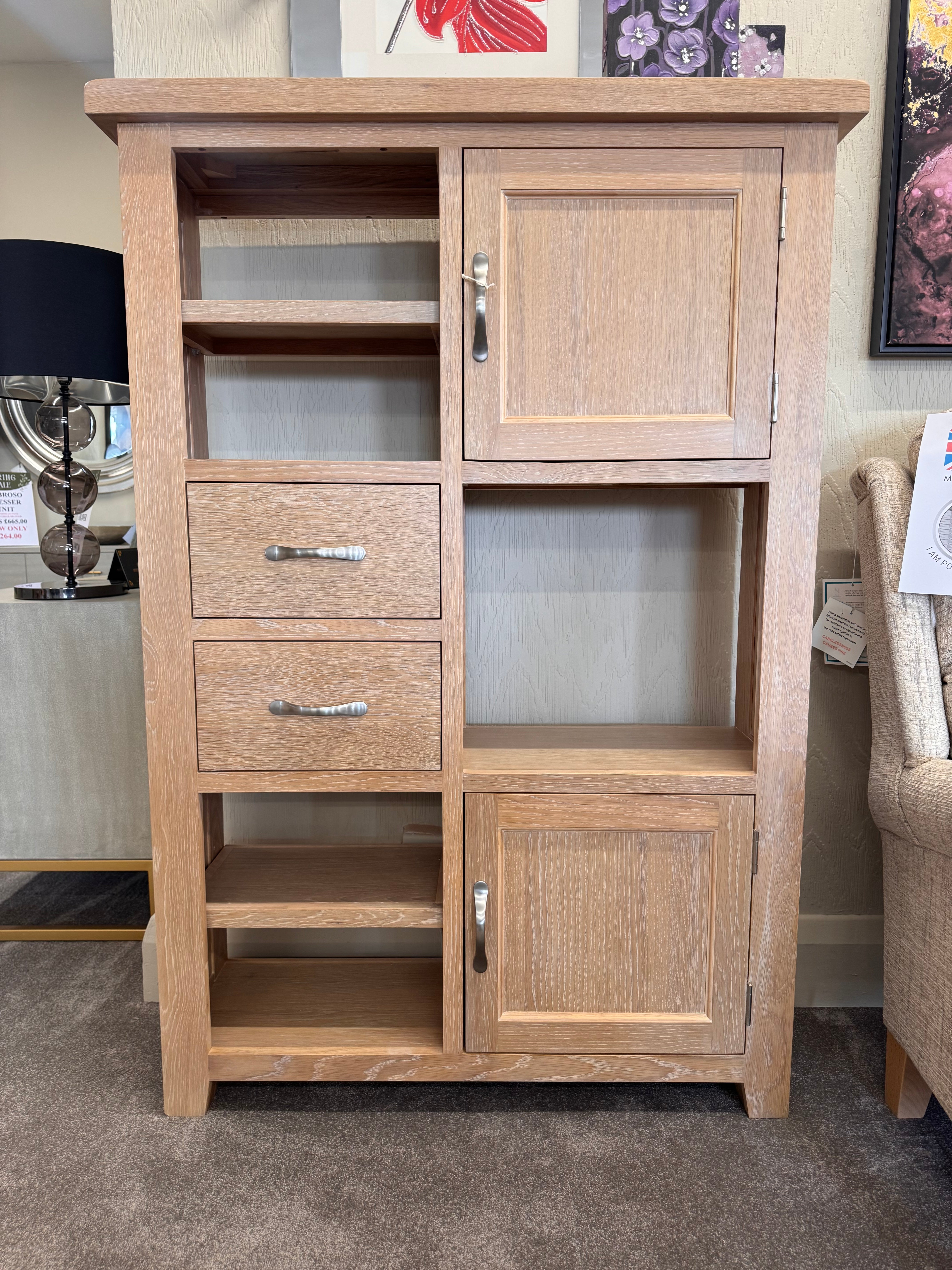 Wilton | Open Display