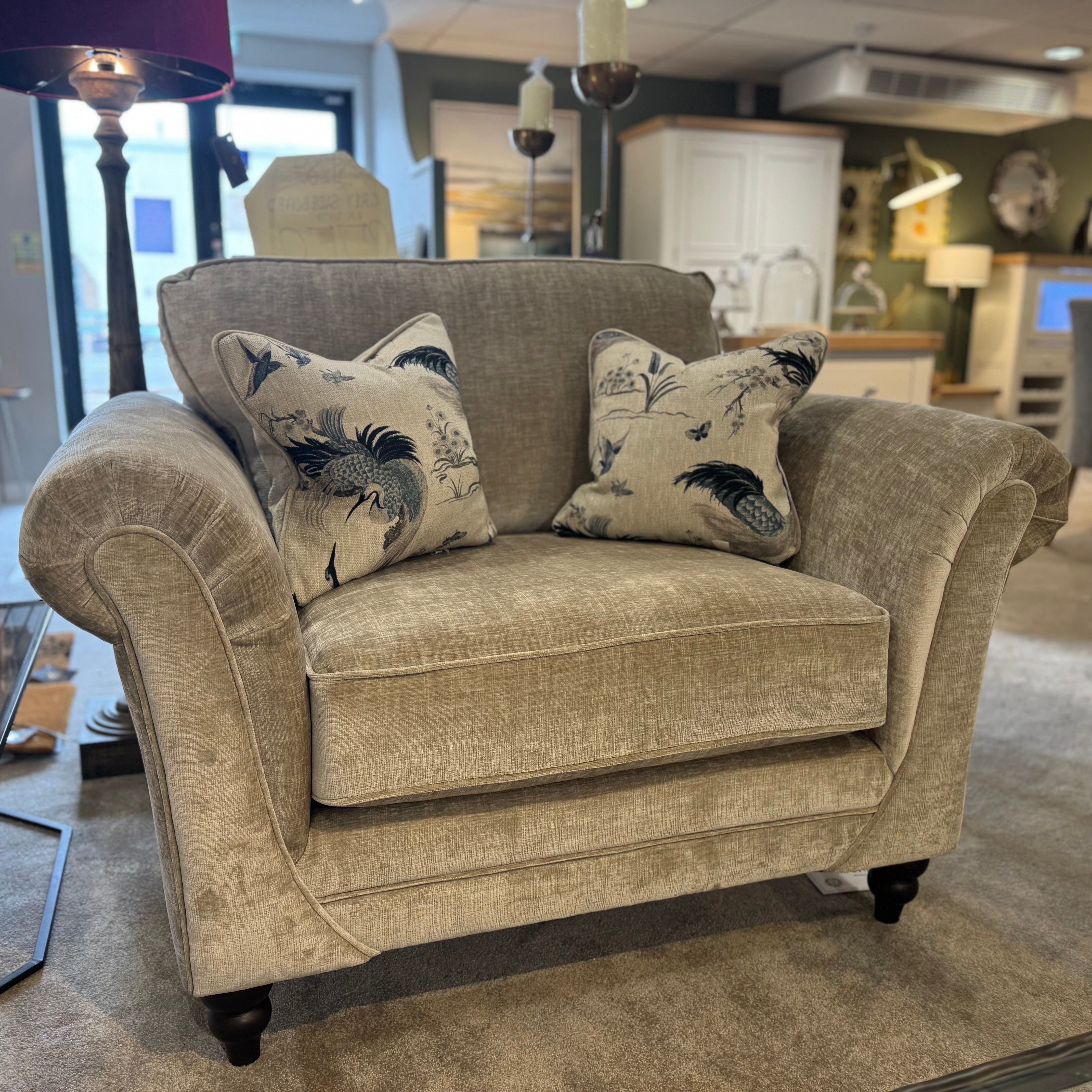 Dovedale| Love Seat