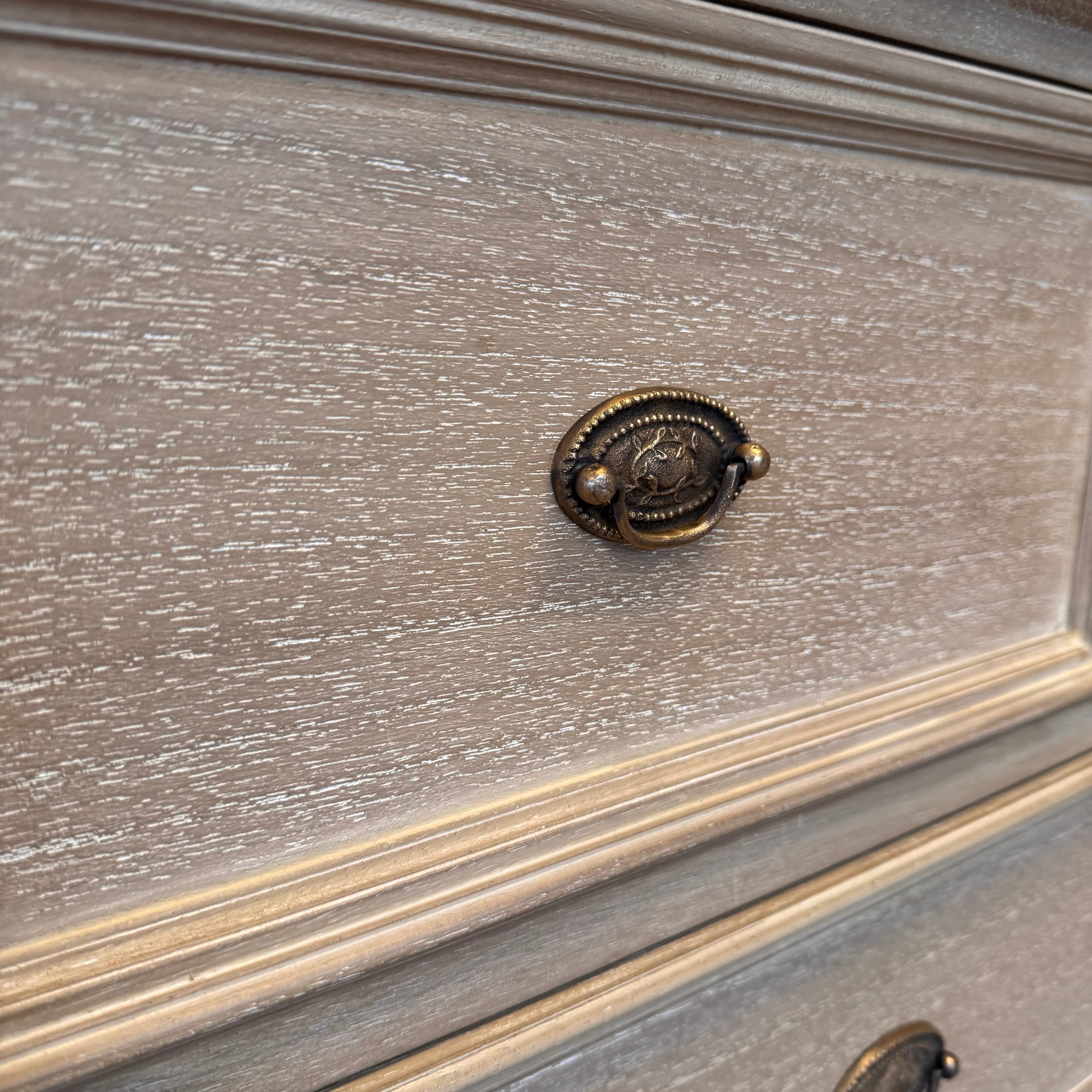 Wynnie | 7 Drawer Chest