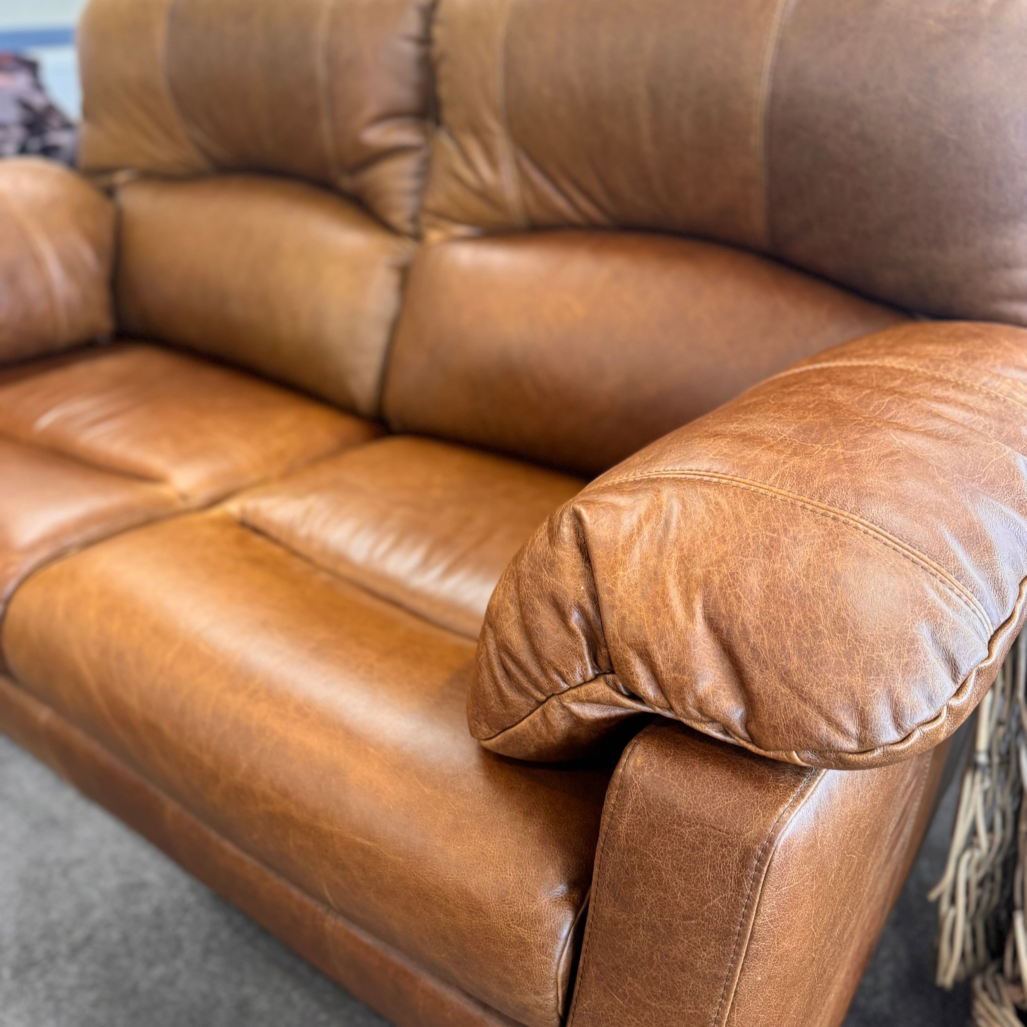 Austwick | 2 Seater Leather sofa