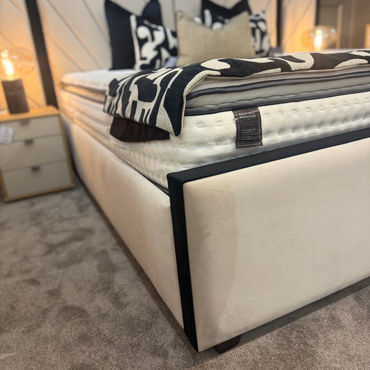 Lumina Bedstead