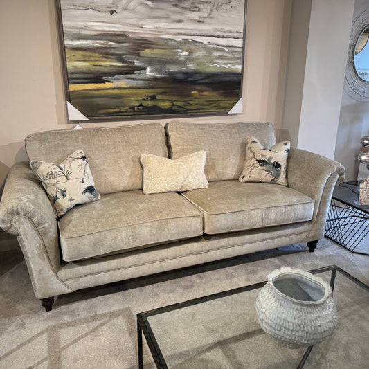 Dovedale| Love Seat