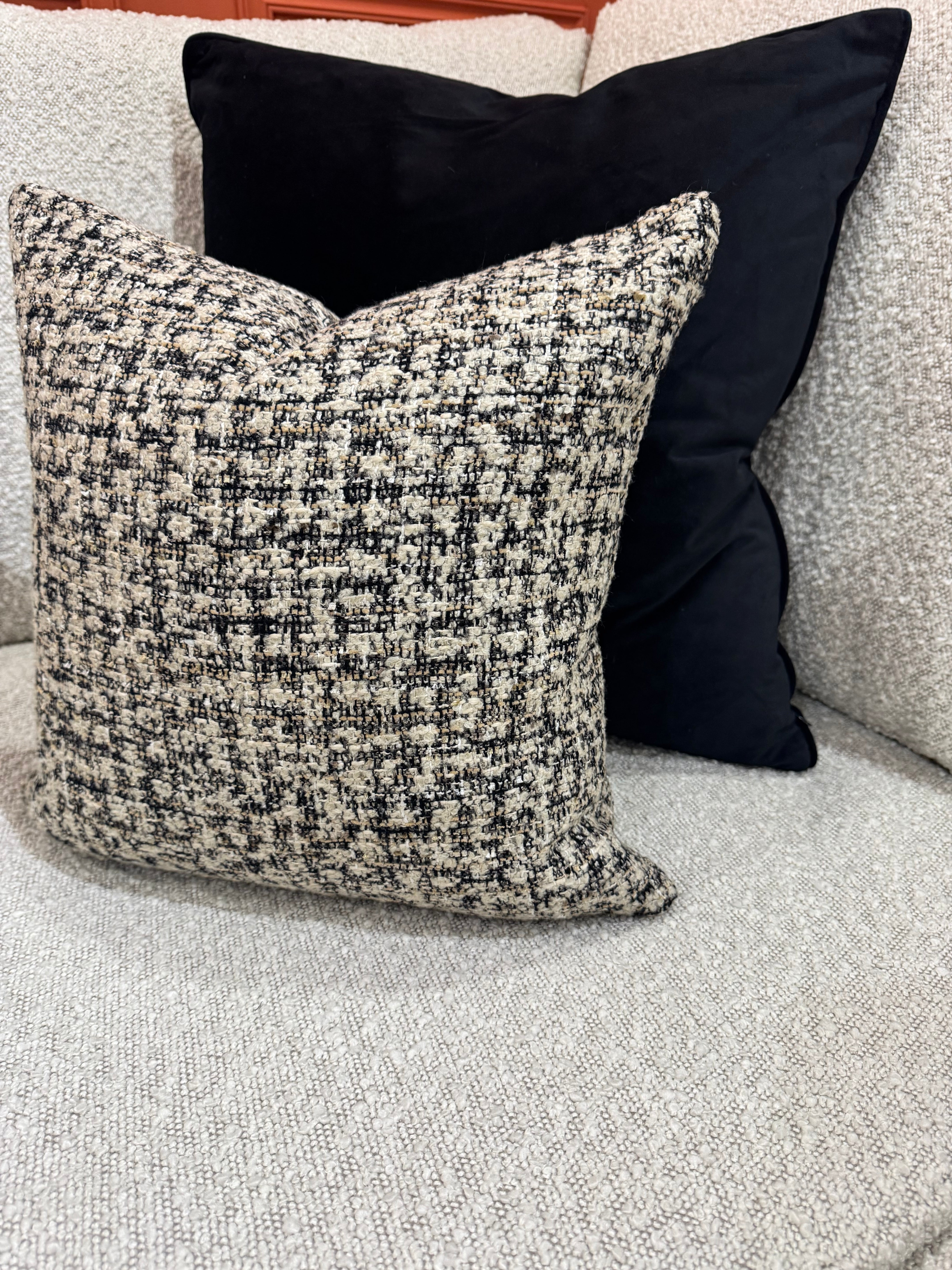 Kensington Tweed Natural/ Black |   43 x 43