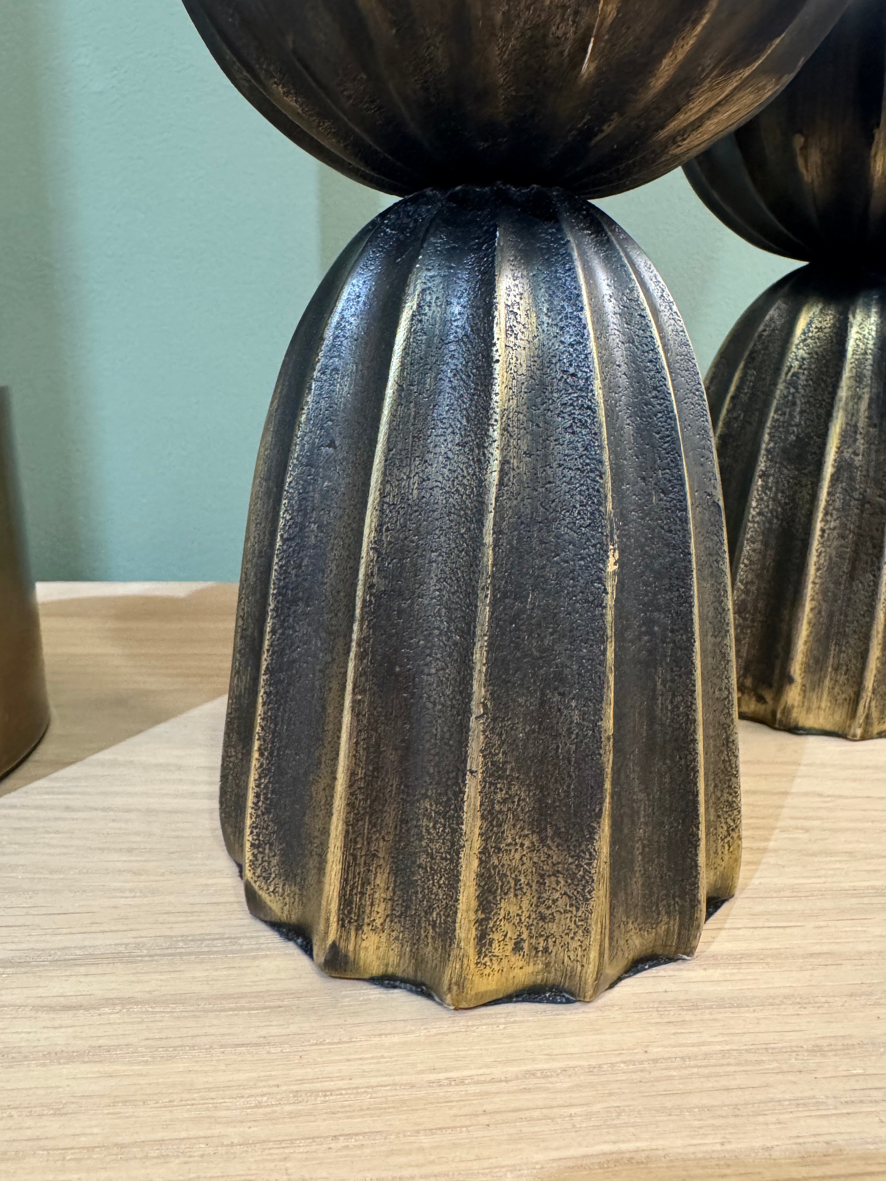 Zahir Black and Gold Vase