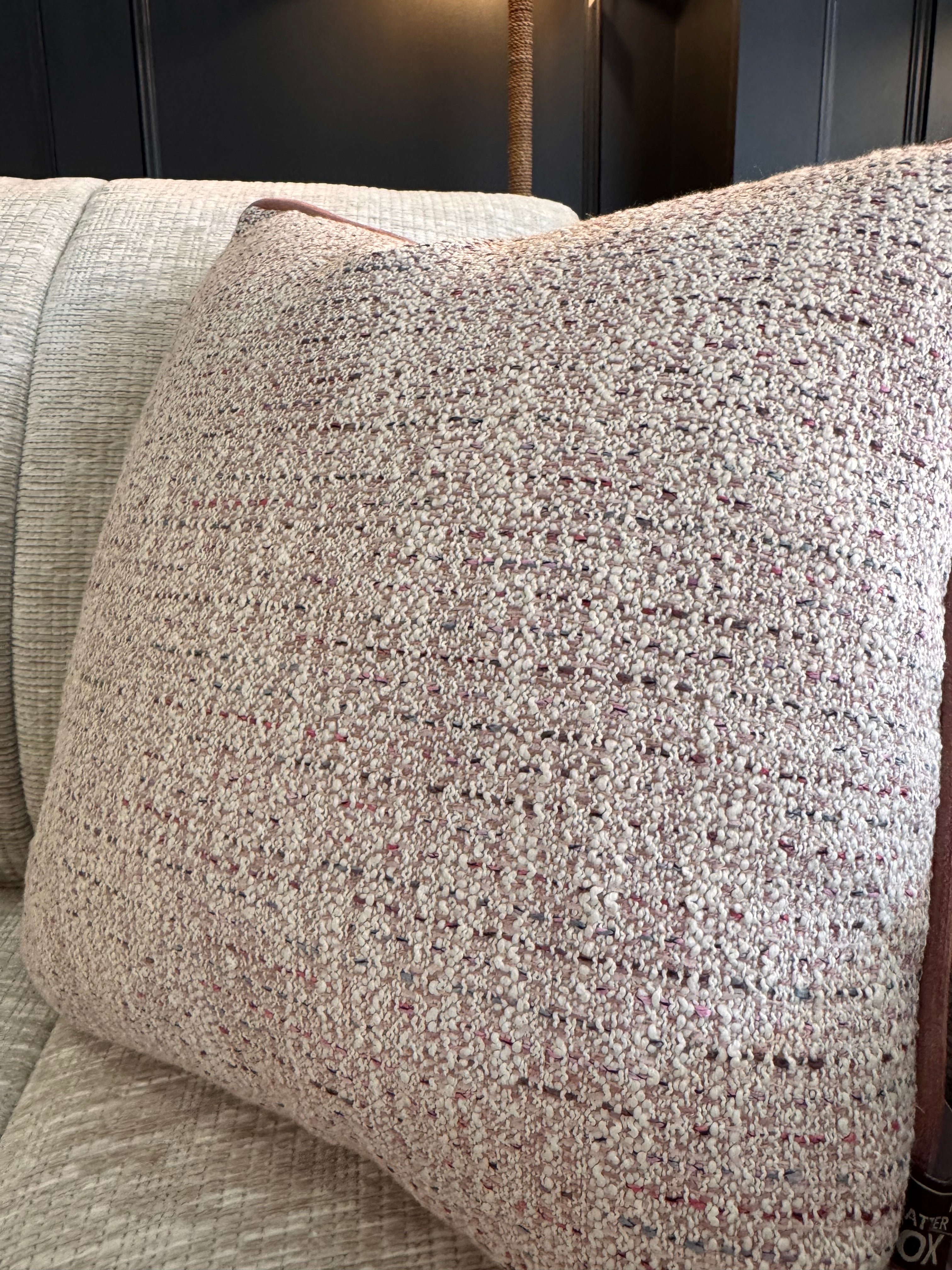 Leah Blush 43 x 43