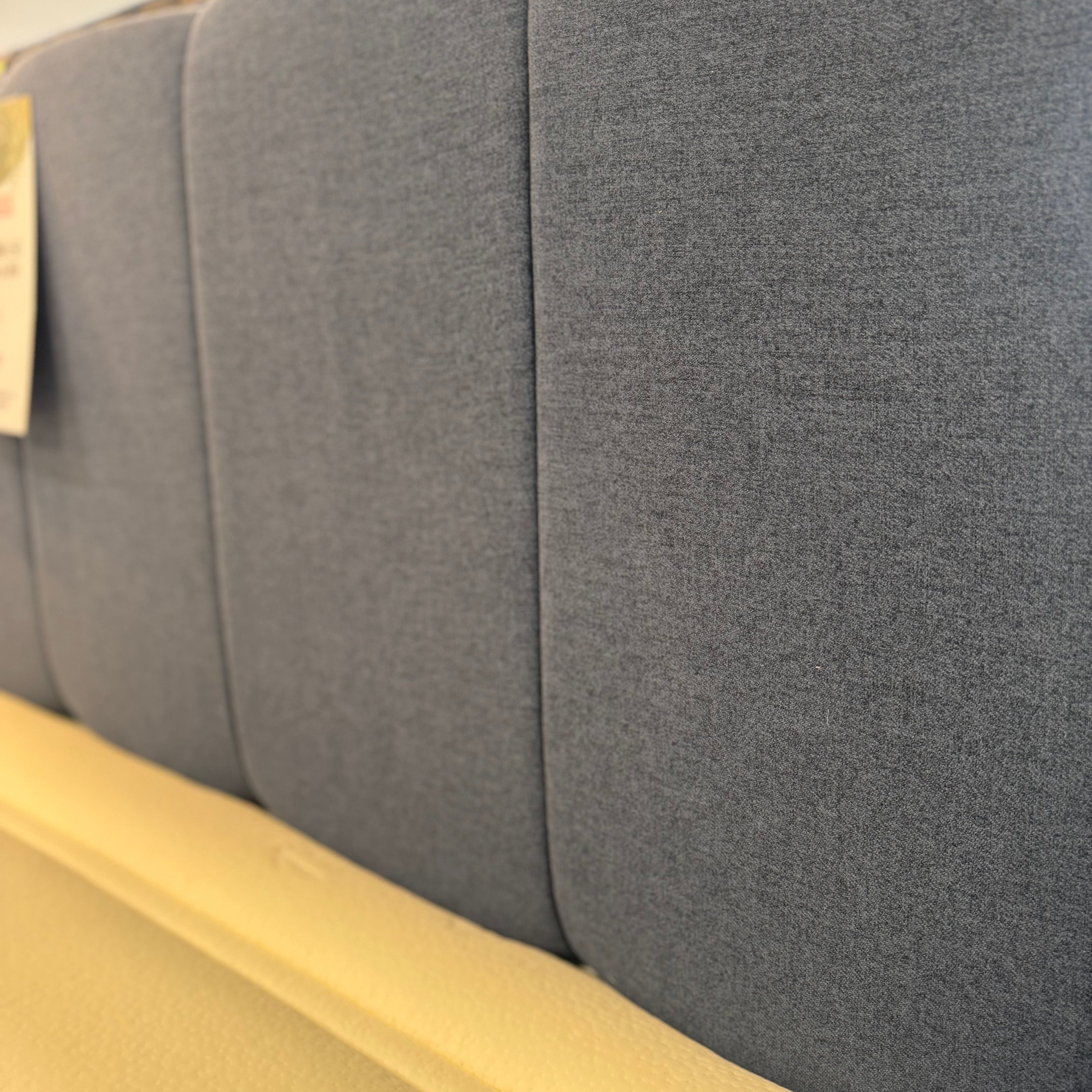 4'6" Headboard & 2 Drawer Base