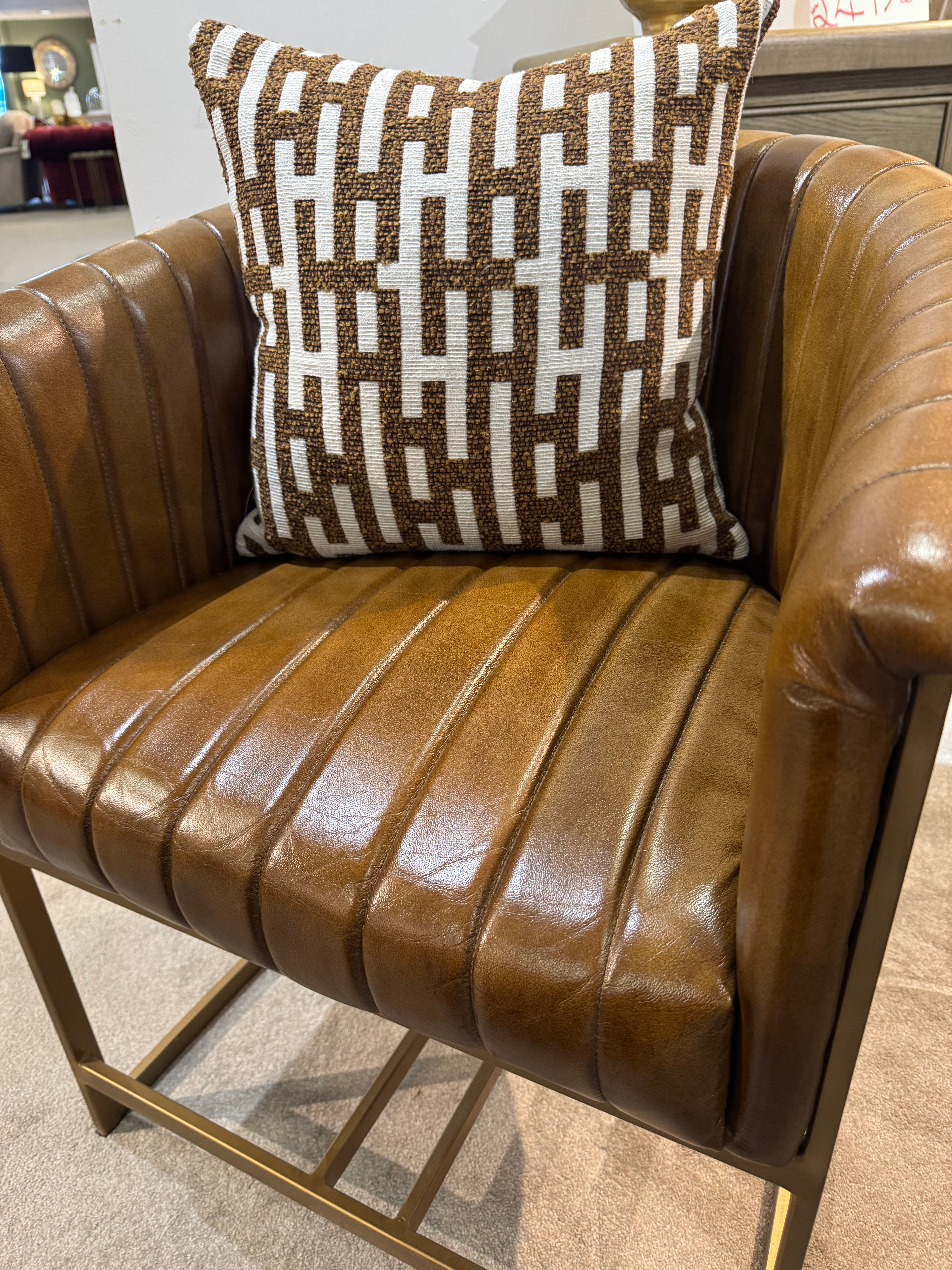 Humphrey Cognac | 43 x 43