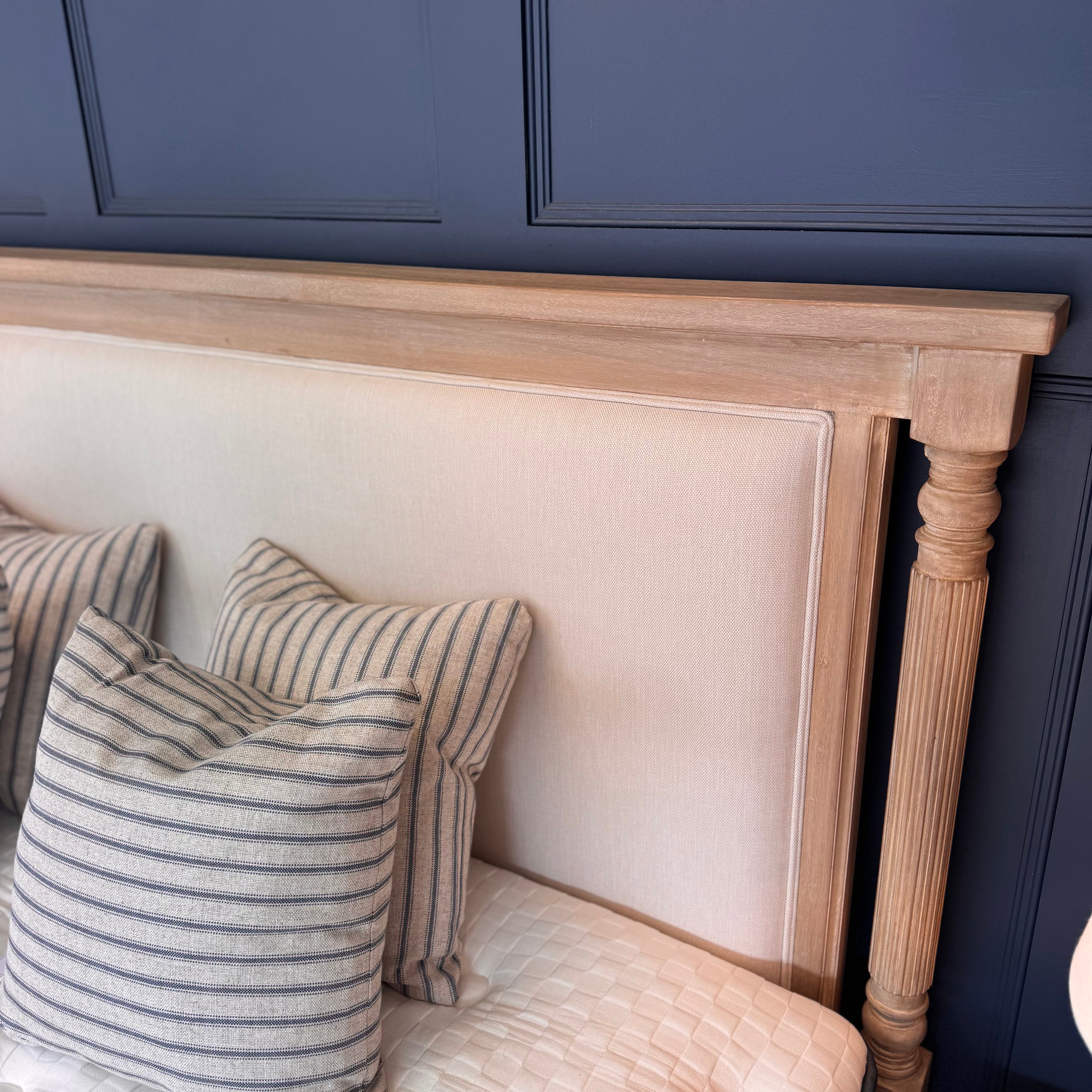 5ft Wynnie Bedstead | Fabric