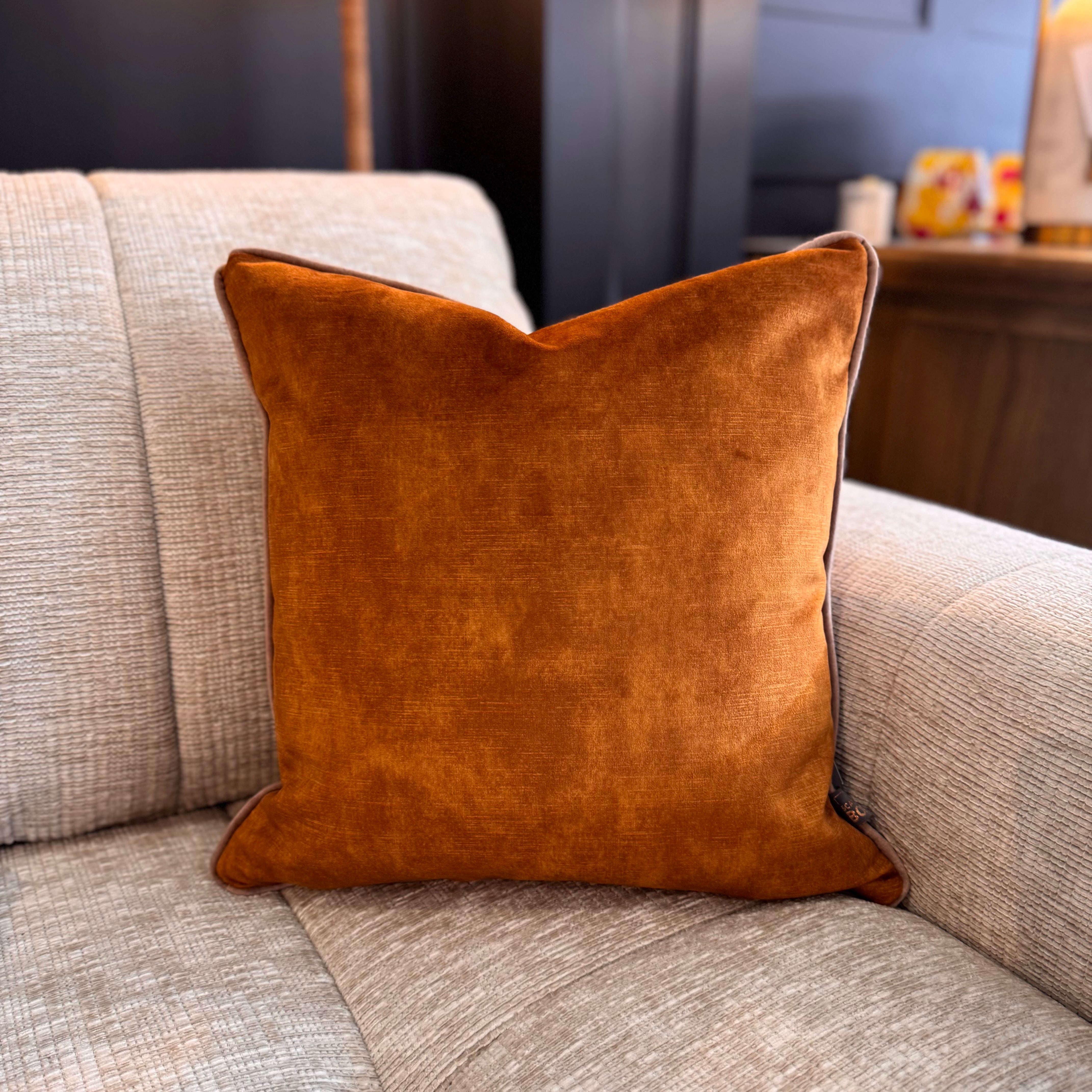 Etta Mustard/Camel 43 x 43