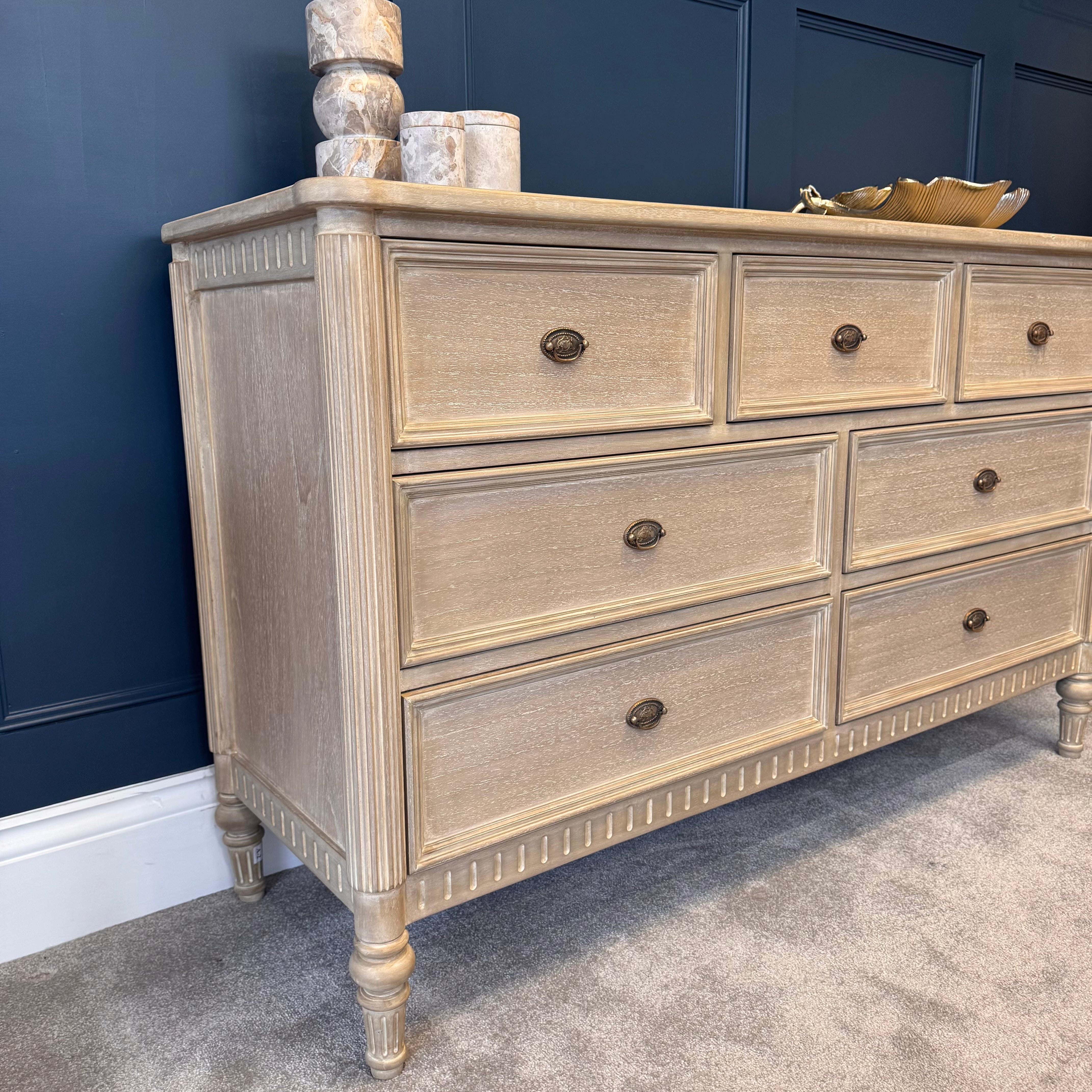 Wynnie | 7 Drawer Chest