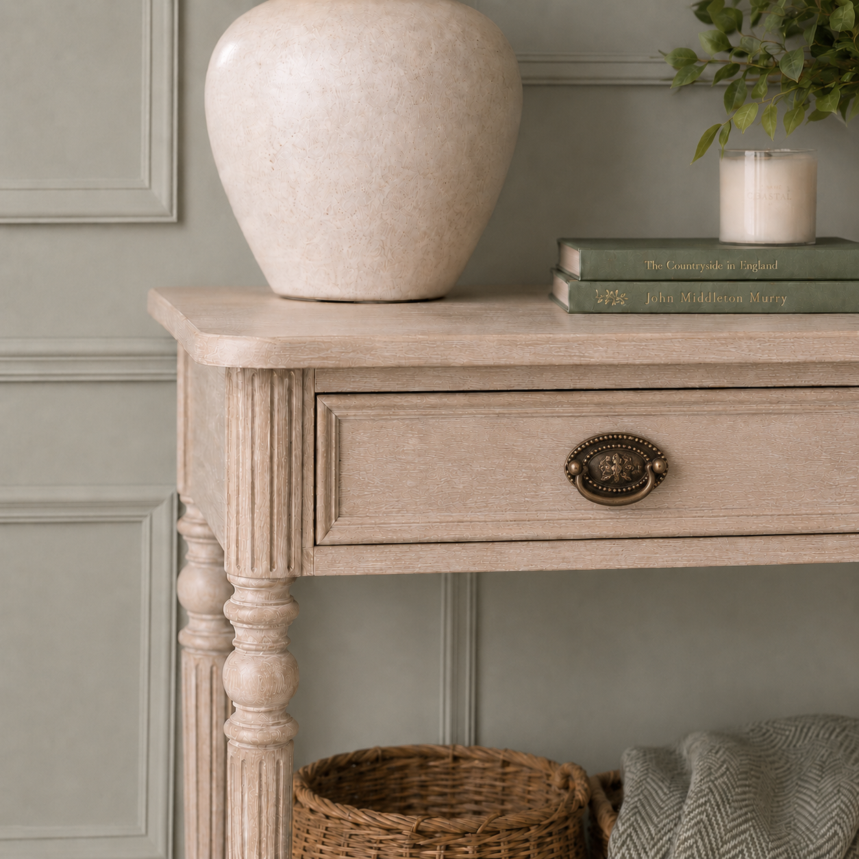Wynnie | Small Console Table