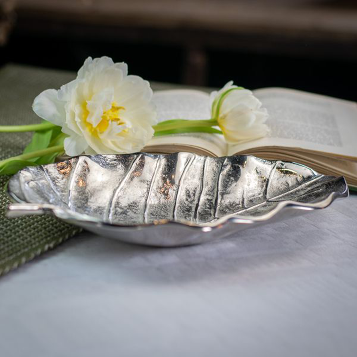 Small Capri Leaf Dish