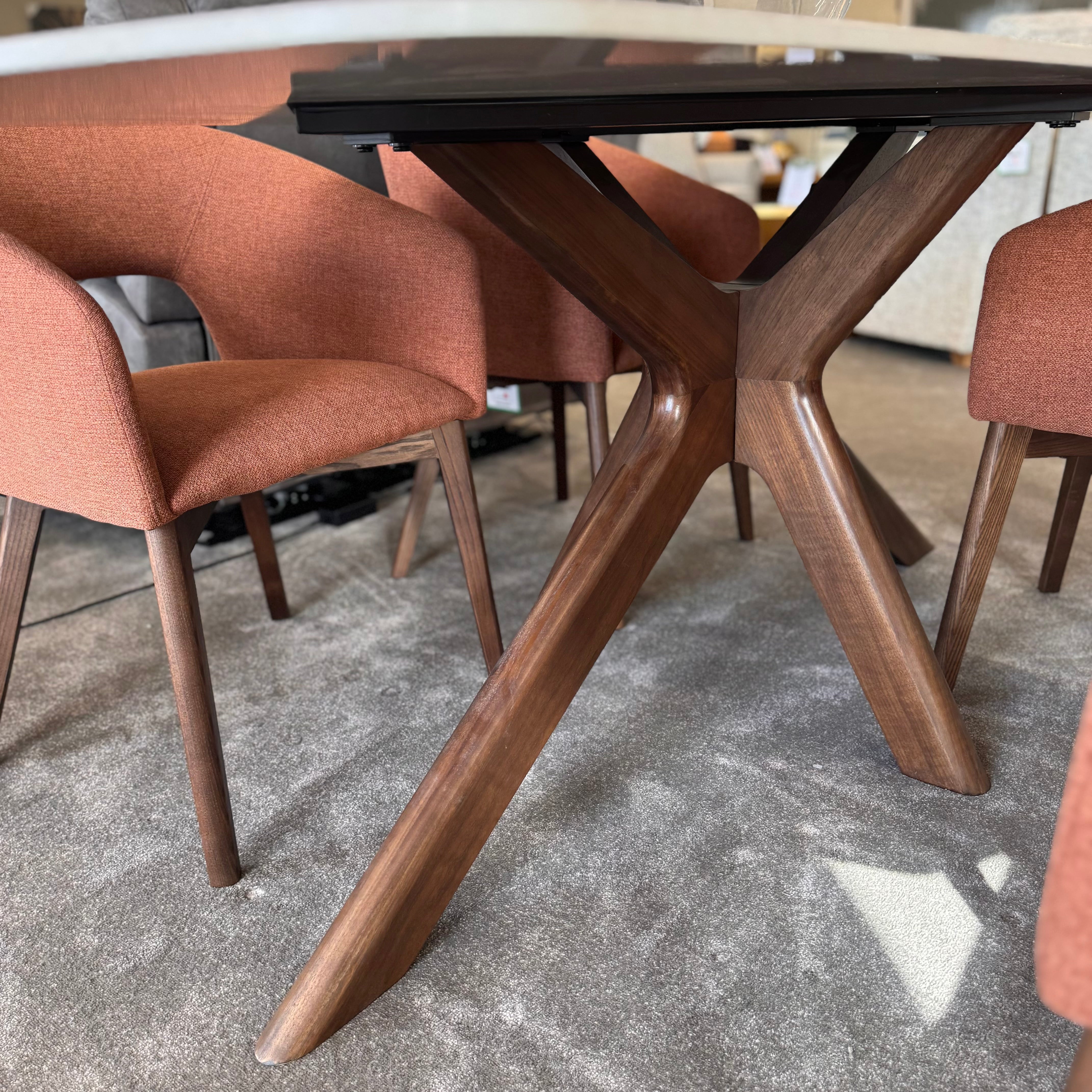 Aristo | Dining Table & 4 Chairs