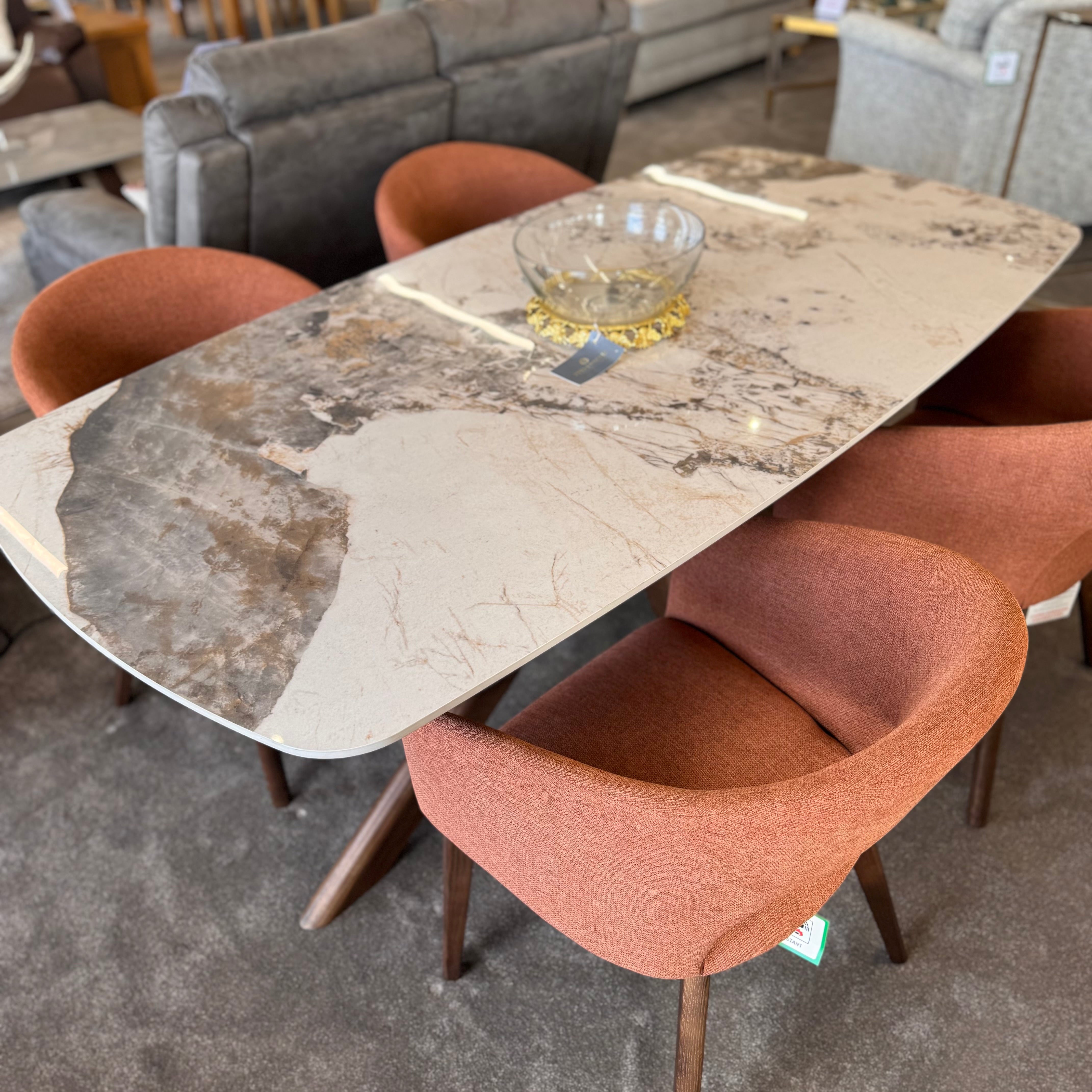 Aristo | Dining Table & 4 Chairs