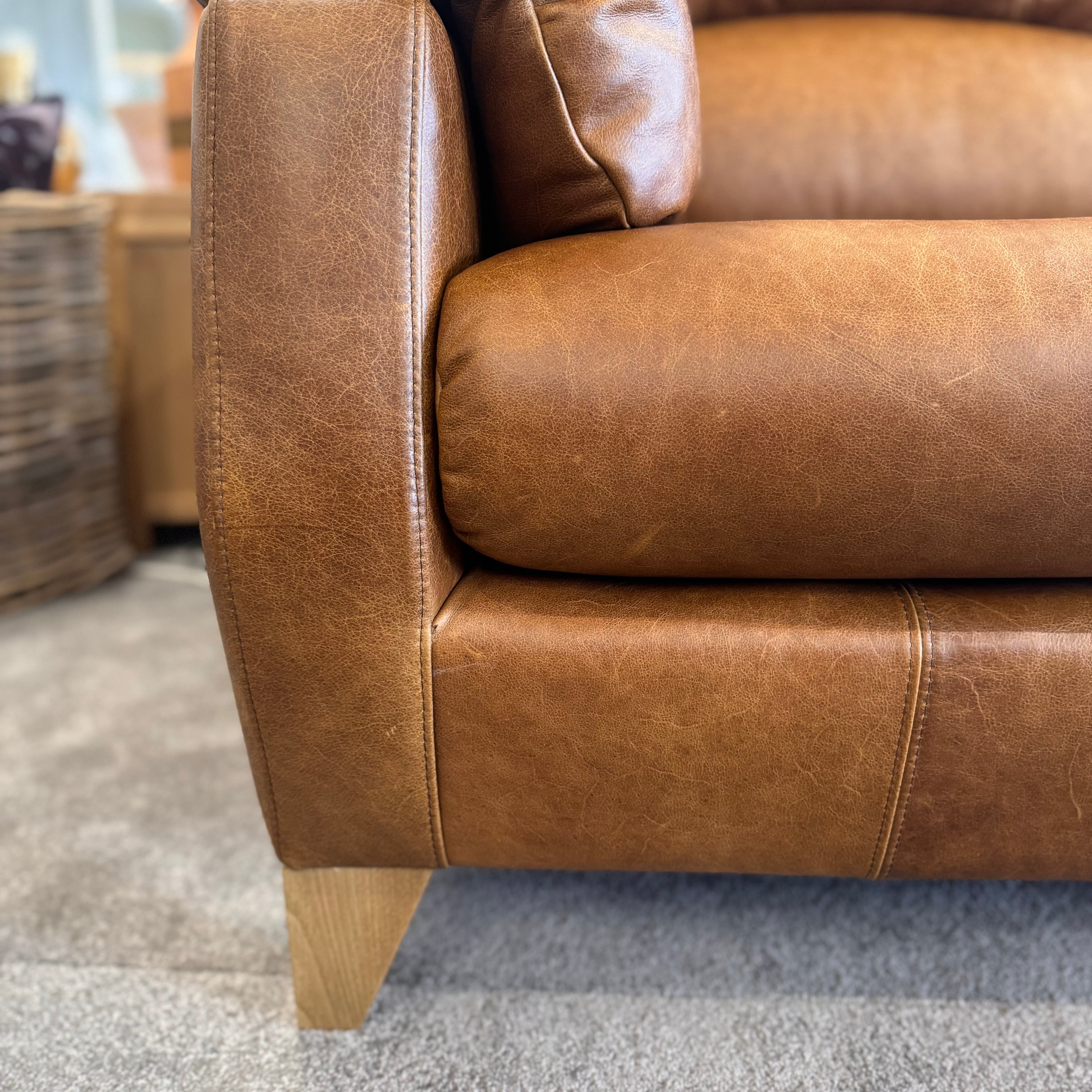 Austwick | 2 Seater Leather sofa