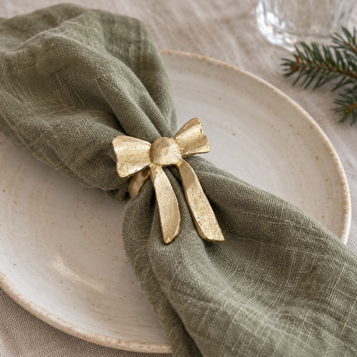 The Belgravia Gold Bow Napkin Ring